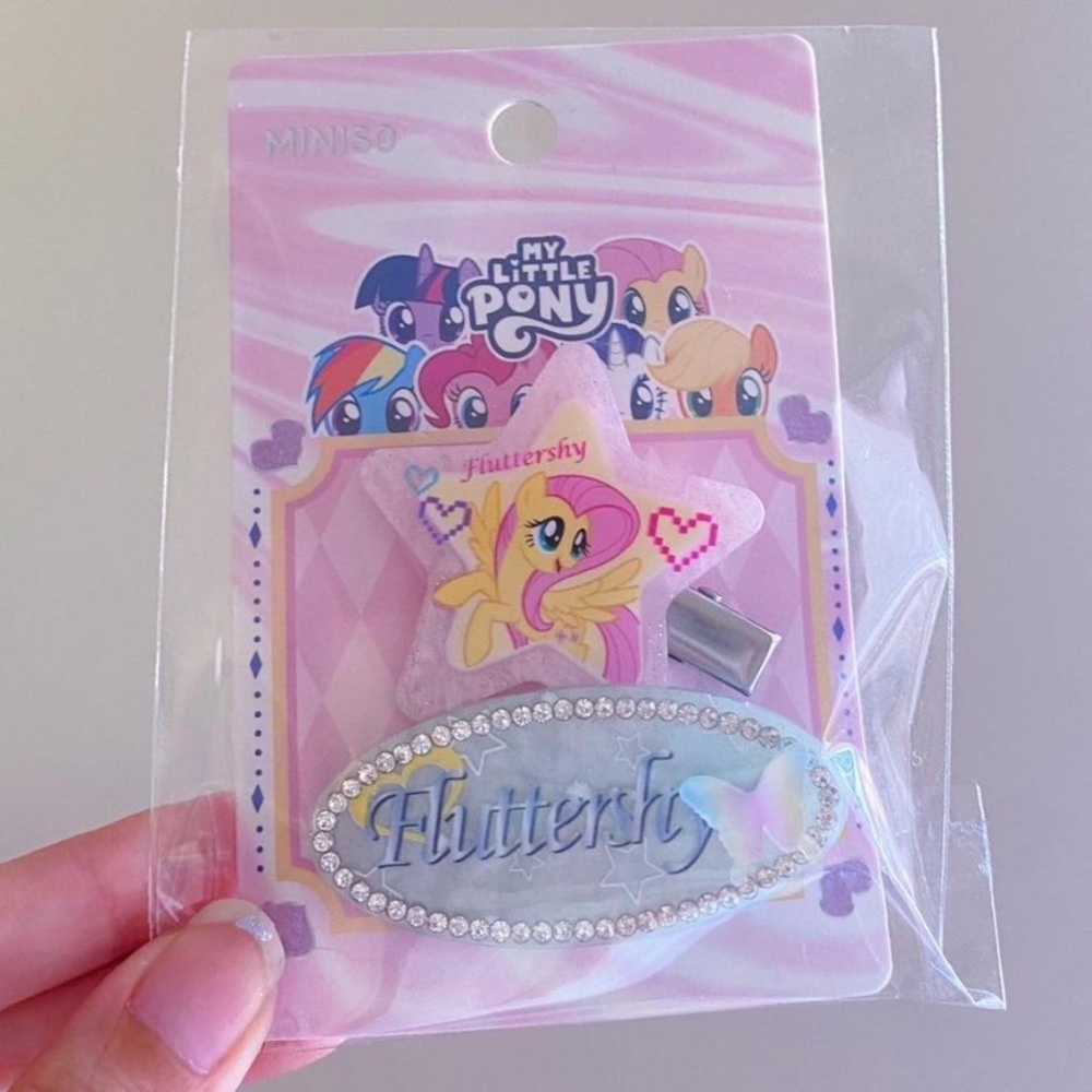 🌸3/$15🌸 My Little Pony Fluttershy Hair Clips